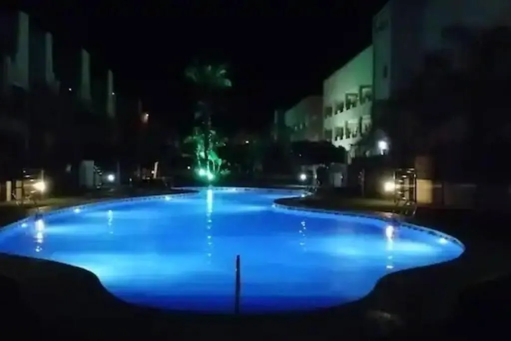 Bajo Con Jardin A Pie De Playa Y Piscina Comunitaria Con Jacuzzi Daire Playas de Vera 0*,