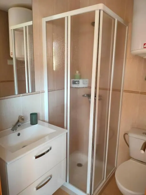Bajo Con Jardin A Pie De Playa Y Piscina Comunitaria Con Jacuzzi Daire Playas de Vera 0*,